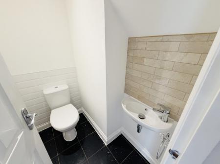 4 bedroom Semi-detached house to let in Ralph Road, Shirley, Solihull, B90