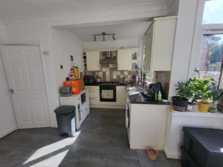 3 bedroom Semi-detached house to let in Acheson Road, Shirley, Solihull, B90