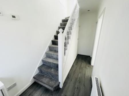 3 bedroom Semi-detached house to let in Acheson Road, Shirley, Solihull, B90