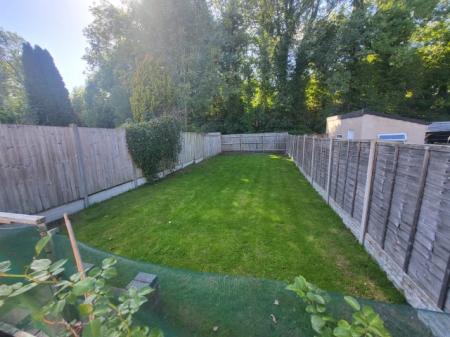 3 bedroom Semi-detached house to let in Acheson Road, Shirley, Solihull, B90