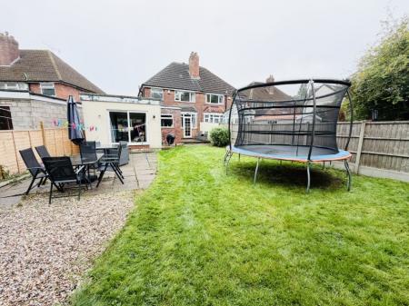 3 bedroom Semi-detached house to let in Temple Avenue, Hall Green, Birmingham, B28
