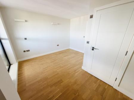 2 bedroom Apartment to let in Union Road, Solihull, B91