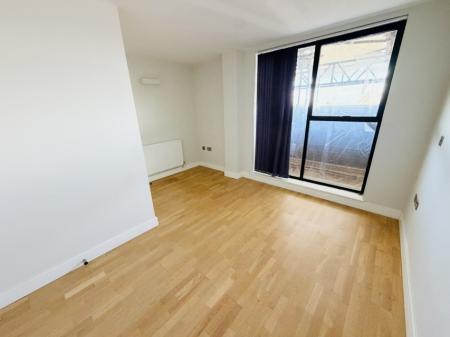 2 bedroom Apartment to let in Union Road, Solihull, B91