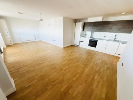 2 bedroom Apartment to let in Union Road, Solihull, B91