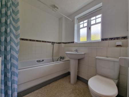 2 bedroom Flat for sale in Bewick Court, The Holloway, Compton, Wolverhampton, WV6