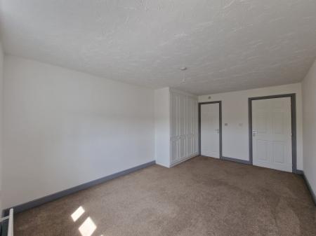 2 bedroom Flat for sale in Bewick Court, The Holloway, Compton, Wolverhampton, WV6
