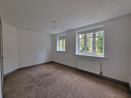 2 bedroom Flat for sale in Bewick Court, The Holloway, Compton, Wolverhampton, WV6
