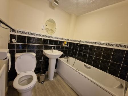 2 bedroom Flat for sale in Bewick Court, The Holloway, Wolverhampton, WV6