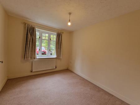 2 bedroom Flat for sale in Bewick Court, The Holloway, Wolverhampton, WV6