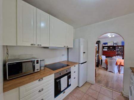 3 bedroom Semi-detached house for sale in Bowman's Rise, Wolverhampton, WV1