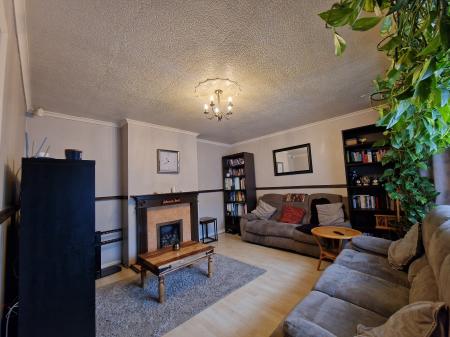 3 bedroom Semi-detached house for sale in Bowman's Rise, Wolverhampton, WV1