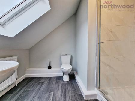 4 bedroom Semi-detached house to let in Haden Hill, Compton, Wolverhampton, WV3