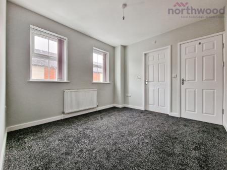 4 bedroom Semi-detached house to let in Haden Hill, Compton, Wolverhampton, WV3