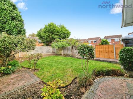 3 bedroom Link detached house to let in St. Andrews Drive, Perton, WV6