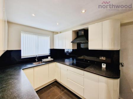 3 bedroom Link detached house to let in St. Andrews Drive, Perton, WV6