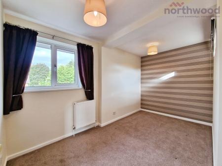 3 bedroom Link detached house to let in St. Andrews Drive, Perton, WV6