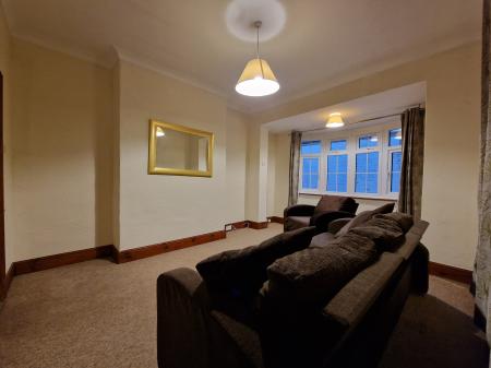 1 bedroom Flat to let in Poplar Road, Penn Fields, Wolverhampton, WV3