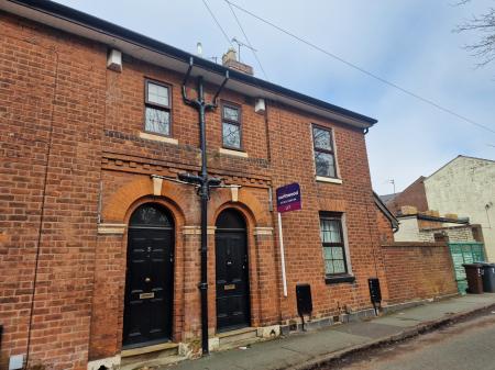 1 bedroom Flat to let in Poplar Road, Penn Fields, Wolverhampton, WV3
