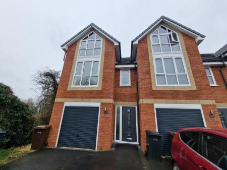 3 bedroom Town house to let in Amina Gardens, Bradmore, Wolverhampton, WV3