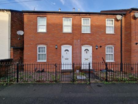 2 bedroom End of terrace house to let in Limes Road, Tettenhall, WV6