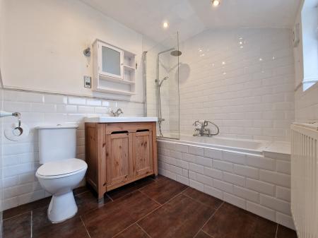 3 bedroom Terraced House to let in Aldersley Road, Wolverhampton, WV6