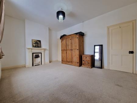 3 bedroom Terraced House to let in Aldersley Road, Wolverhampton, WV6