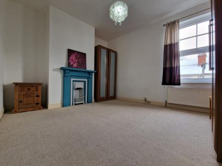3 bedroom Terraced House to let in Aldersley Road, Wolverhampton, WV6