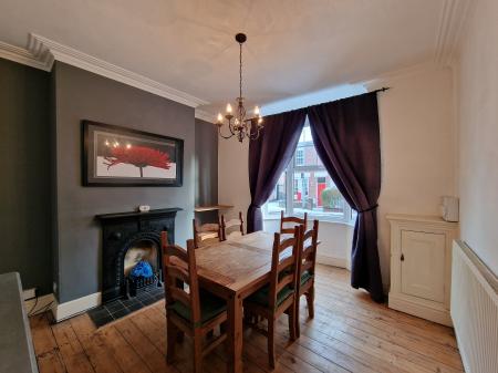 3 bedroom Terraced House to let in Aldersley Road, Wolverhampton, WV6