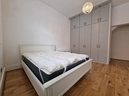 2 bedroom Apartment to let in 16 Stockwell Road, Wolverhampton, WV6