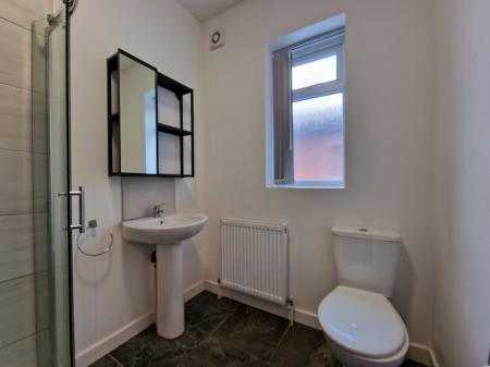 2 bedroom Duplex to let in Allen Road, Wolverhampton, WV6