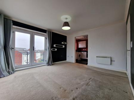 2 bedroom Flat for sale in Akron Drive, Oxley, Wolverhampton, WV10