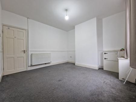 3 bedroom Terraced House to let in Lime Street, Wolverhampton, WV3