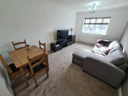 2 bedroom Apartment to let in The Holloway, Wolverhampton, WV6