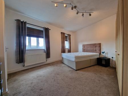 2 bedroom Apartment to let in The Holloway, Wolverhampton, WV6