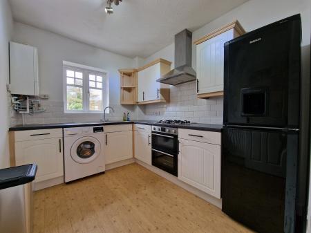 2 bedroom Apartment to let in The Holloway, Wolverhampton, WV6