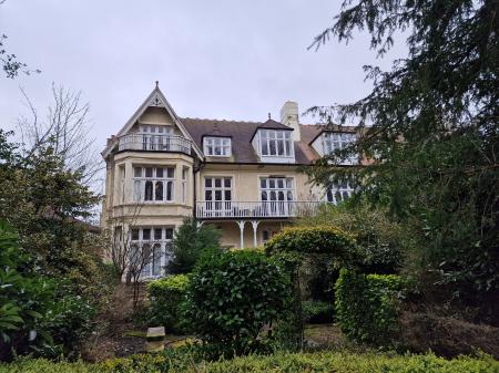 1 bedroom Flat to let in Park Dale East, Wolverhampton, WV1