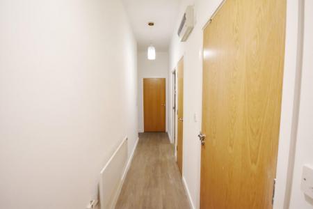 1 bedroom Flat to let in Westside One, 22 Suffolk St Queensway, Birmingham, B1