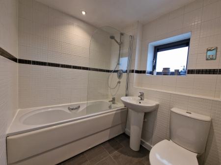 1 bedroom Flat to let in Albion Street, Wolverhampton, WV1