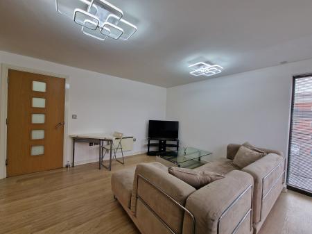 1 bedroom Flat to let in Albion Street, Wolverhampton, WV1