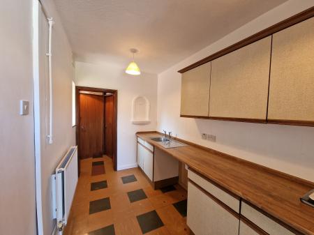 2 bedroom Semi-detached house for sale in Pool Hall Road, Castlecroft, Wolverhampton, WV3