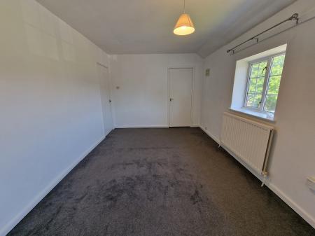 2 bedroom Semi-detached house for sale in Pool Hall Road, Castlecroft, Wolverhampton, WV3