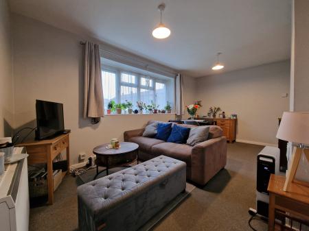 2 bedroom Flat for sale in Warstones Gardens, Wolverhampton, WV4