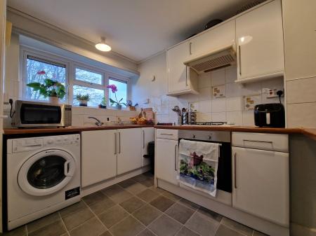 2 bedroom Flat for sale in Warstones Gardens, Wolverhampton, WV4
