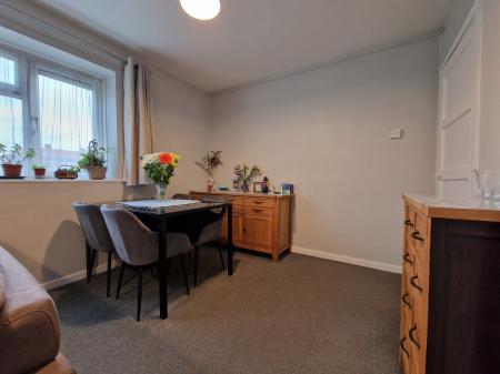 2 bedroom Flat for sale in Warstones Gardens, Wolverhampton, WV4