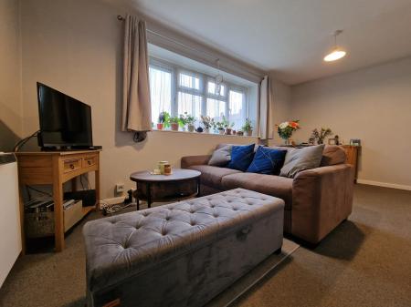 2 bedroom Flat for sale in Warstones Gardens, Wolverhampton, WV4