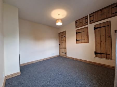 2 bedroom End of terrace house to let in Limes Road, Tettenhall, WV6