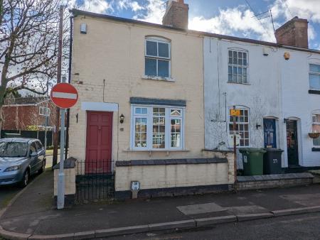 2 bedroom End of terrace house to let in Limes Road, Tettenhall, WV6