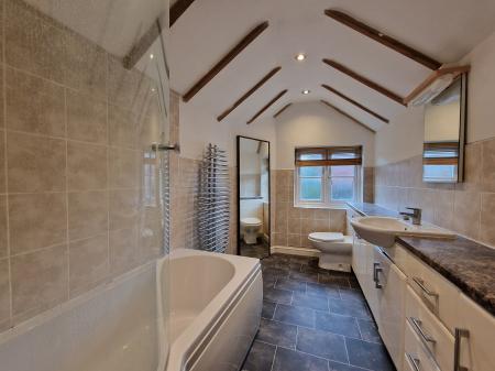 2 bedroom End of terrace house to let in Limes Road, Tettenhall, WV6