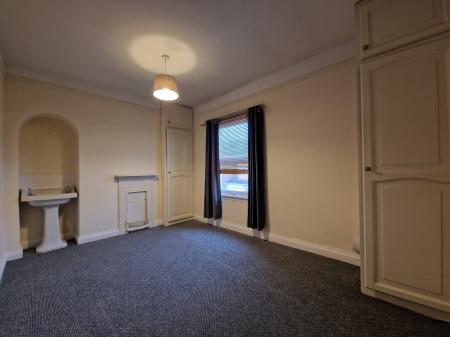 2 bedroom End of terrace house to let in Limes Road, Tettenhall, WV6
