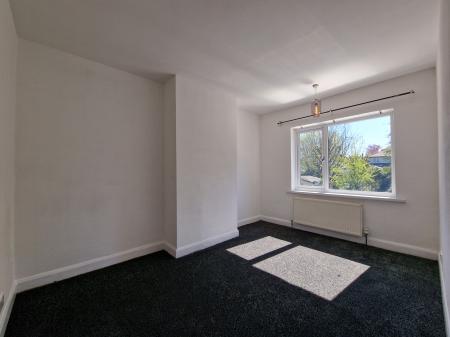 3 bedroom Semi-detached house to let in The Crescent, Tettenhall Wood, Wolverhampton, WV6